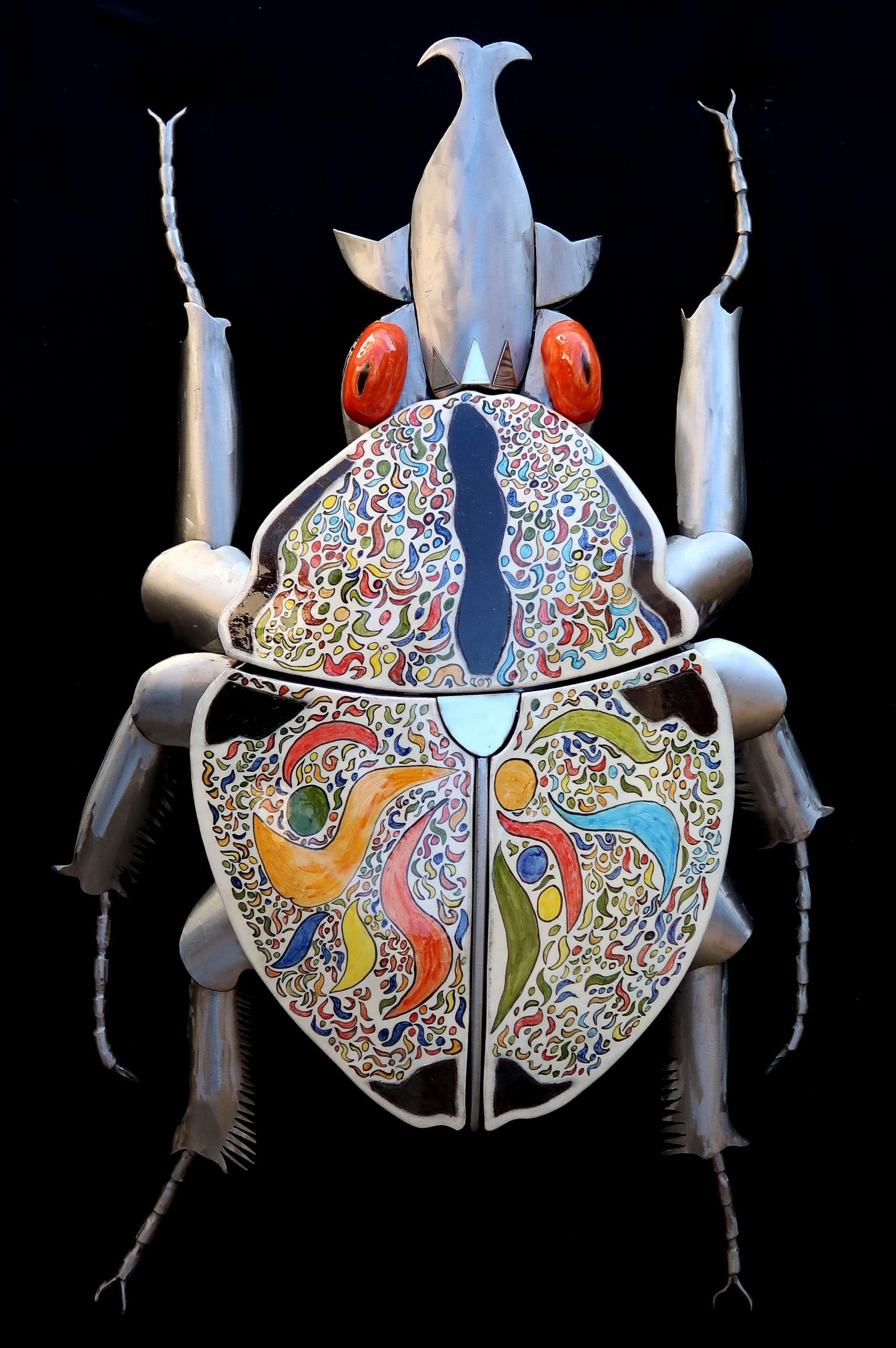 Le scarabée - céramique et inox -90x50cm - 2500€